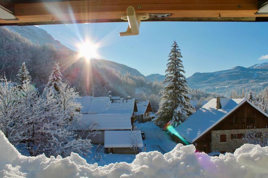 Bel Appartement - Parc National Des Ecrins Pelvoux Eksteriør billede